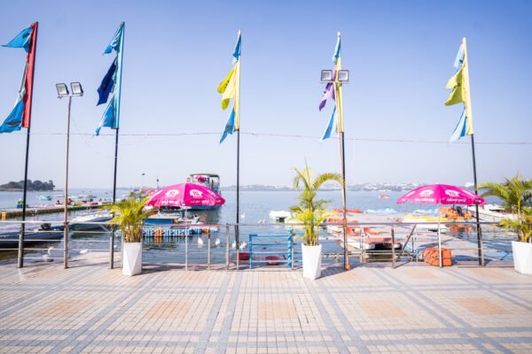 Boat Club 7